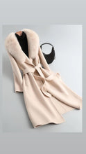 Carica l'immagine nel visualizzatore di Gallery, Cappotto Collo Ecopelliccia Foderato