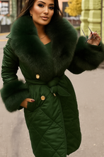 Carica l&#39;immagine nel visualizzatore di Gallery, “Piumino Trapuntato con Collo in Eco-Pelliccia”
