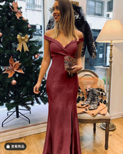 Carica l&#39;immagine nel visualizzatore di Gallery, Abito Glitter
