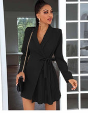 Carica l&#39;immagine nel visualizzatore di Gallery, Abito giacca plissè
