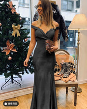 Carica l&#39;immagine nel visualizzatore di Gallery, Abito Glitter
