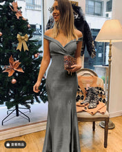 Carica l&#39;immagine nel visualizzatore di Gallery, Abito Glitter
