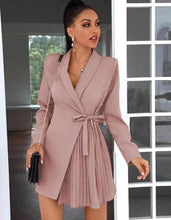 Carica l&#39;immagine nel visualizzatore di Gallery, Abito giacca plissè
